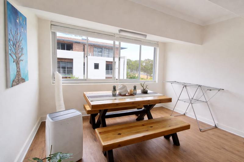 1 Bedroom Property for Sale in Green Point Western Cape